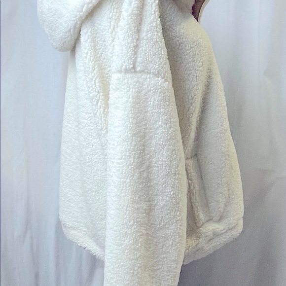 New with tags! Ivory Gap Fit Sherpa Hooded Coat XL - Picture 4 of 8